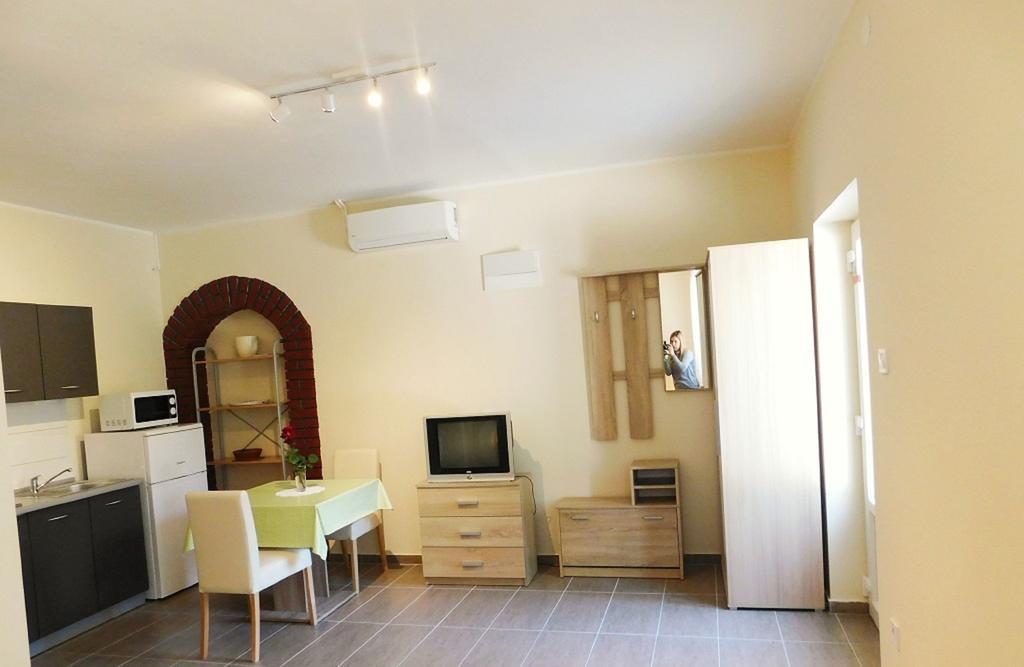 Apartments Danilo 48 Pula Extérieur photo
